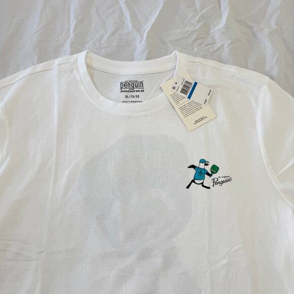 NWT Penguin Men`s Short Sleeve PB Back Graphic Tennis Top Bright White Size XL - Picture 1 of 6